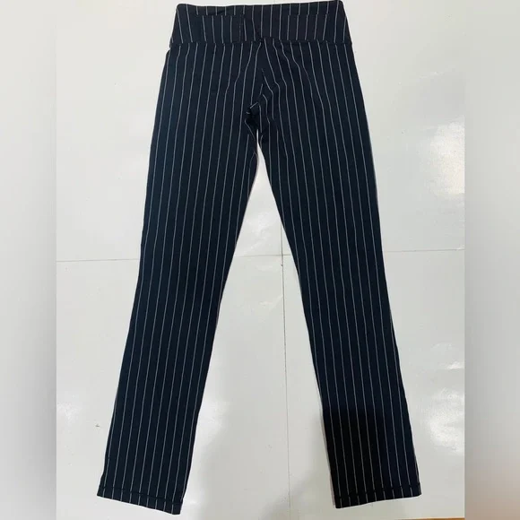 Lululemon athletic women's leggings - Picture 4 of 7